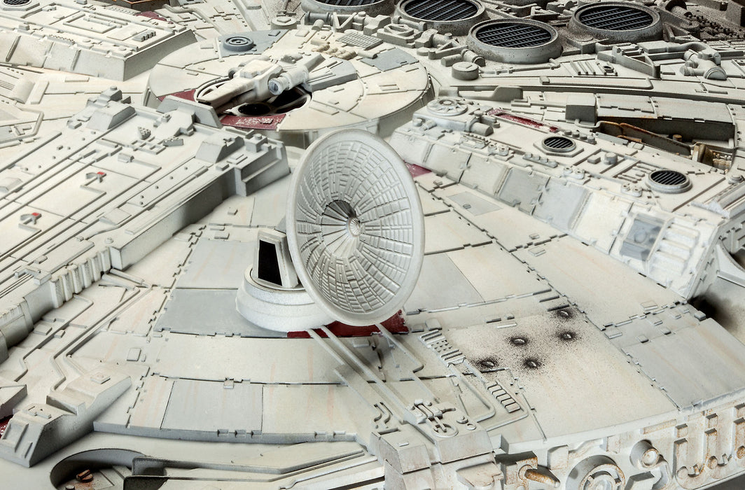Revell Star Wars: Millennium Falcon Gift Set