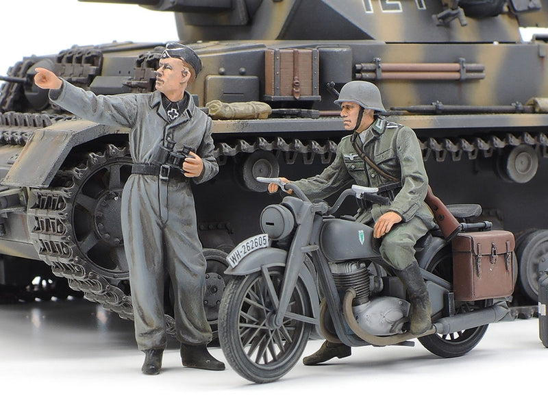 German Panzer IV Ausf.G & Motorcycle Eastern Front