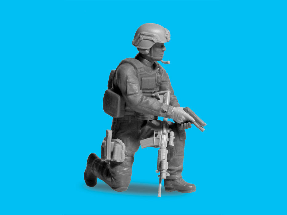 S.W.A.T. Team with 4 Figures 1:24