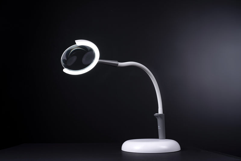 Magnificent Pro 3-in-1 Magnifying Lamp