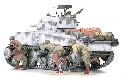 US Medium Tank M4A3 Sherman 105mm Howitzer