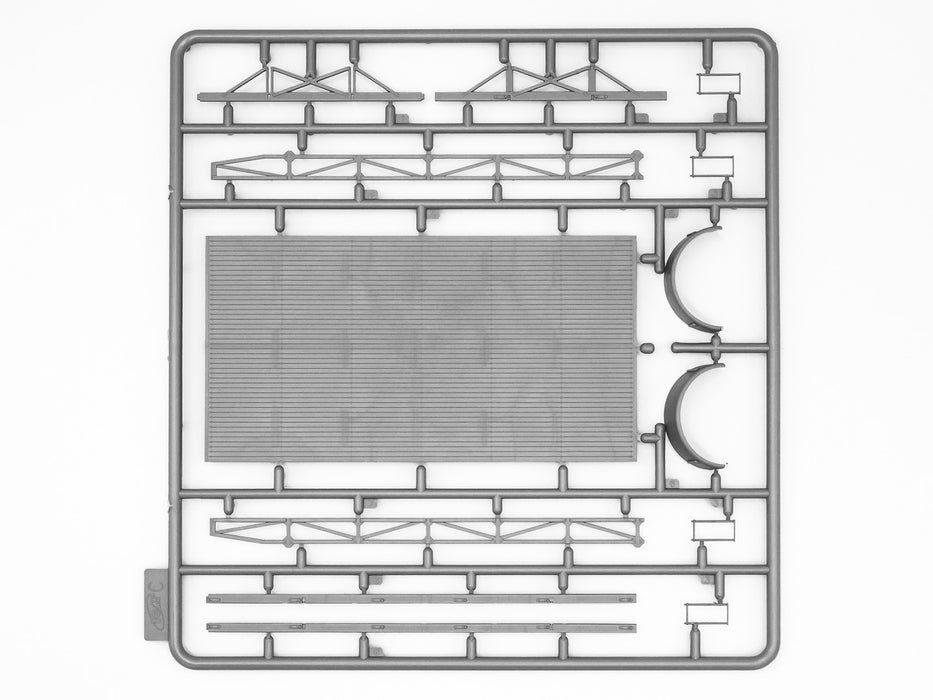 AHN 'Gulaschkanone' with cooks 1:35