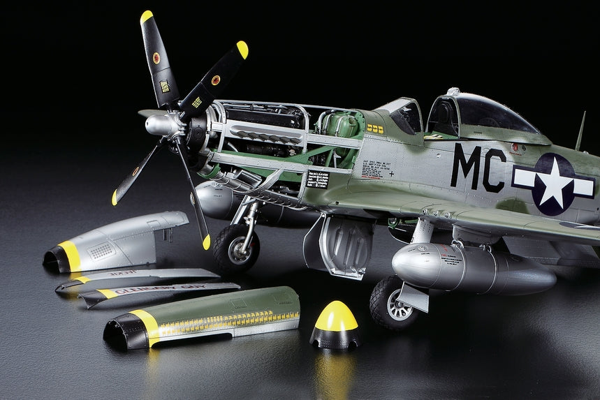 North American P-51D Mustang (1:32)