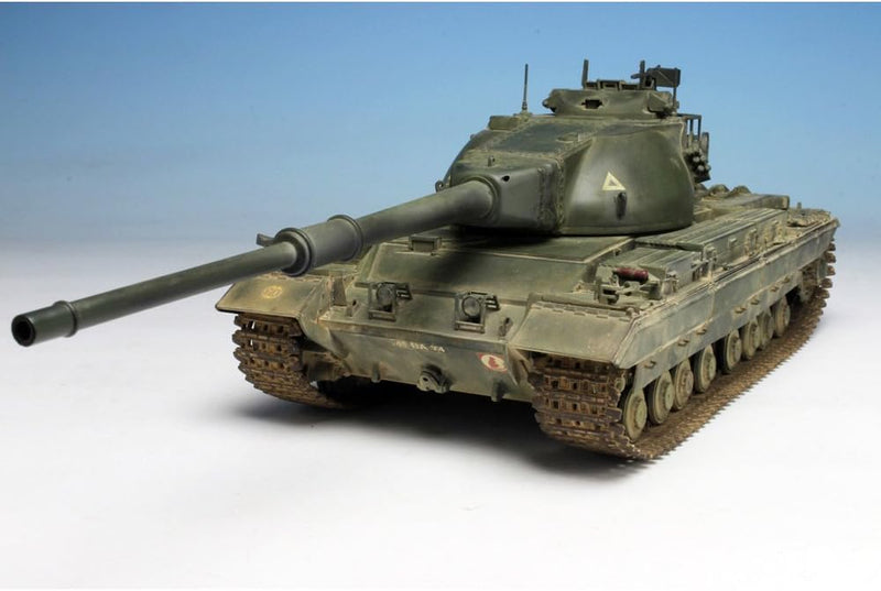 British Heavy Tank Conqueror - Black Label Series (1:35)