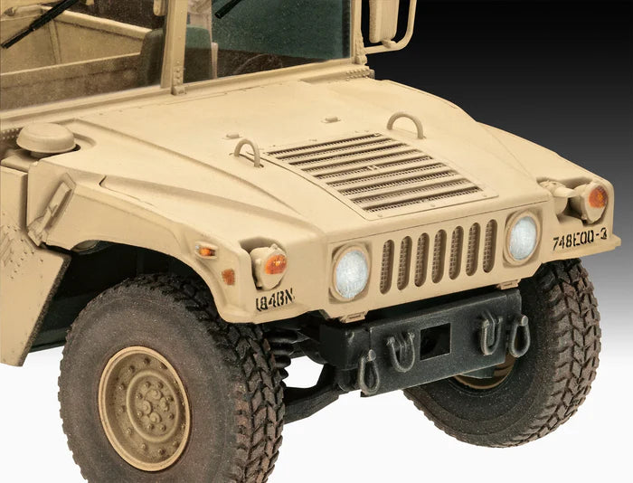 Revell Model Set - HMMWV M109 7A2 (1:35)