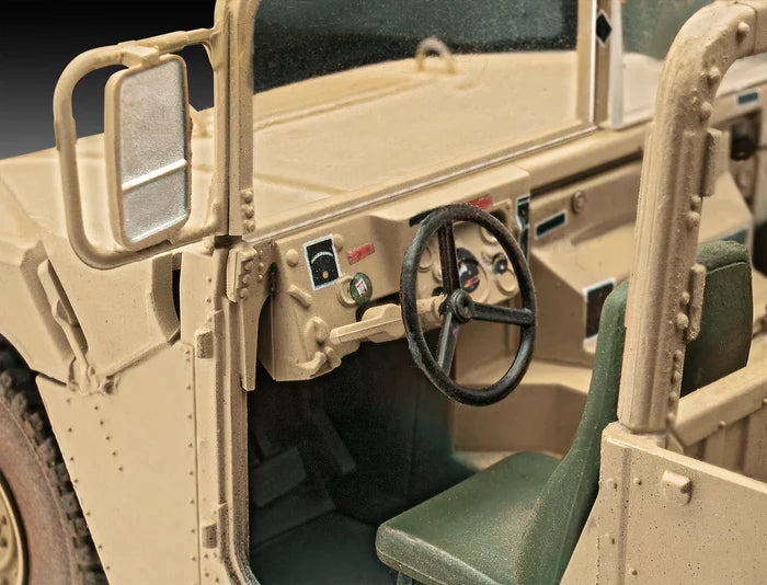 Revell Model Set - HMMWV M109 7A2 (1:35)