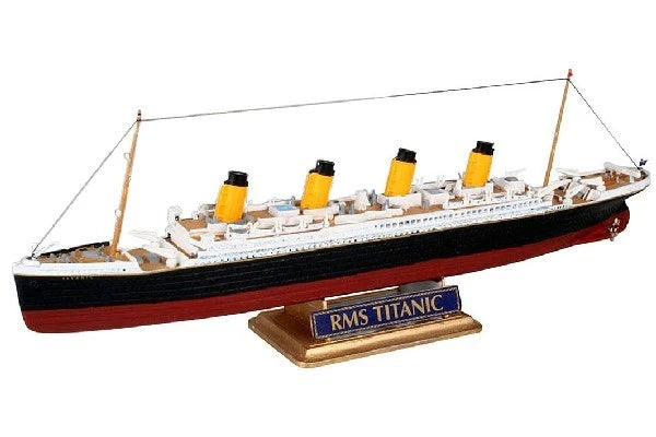 Revell Model Set - R.M.S. Titanic (1:1200)