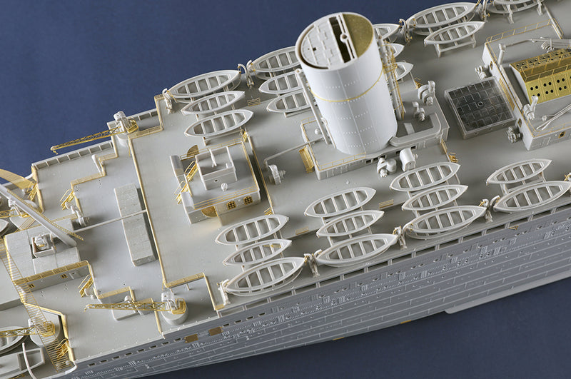 HMT Olympic Troop Ship 1:200