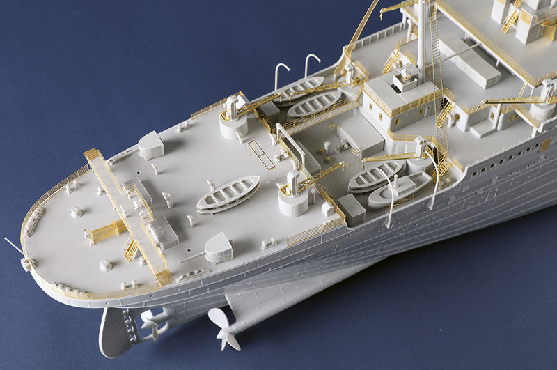 HMT Olympic Troop Ship 1:200