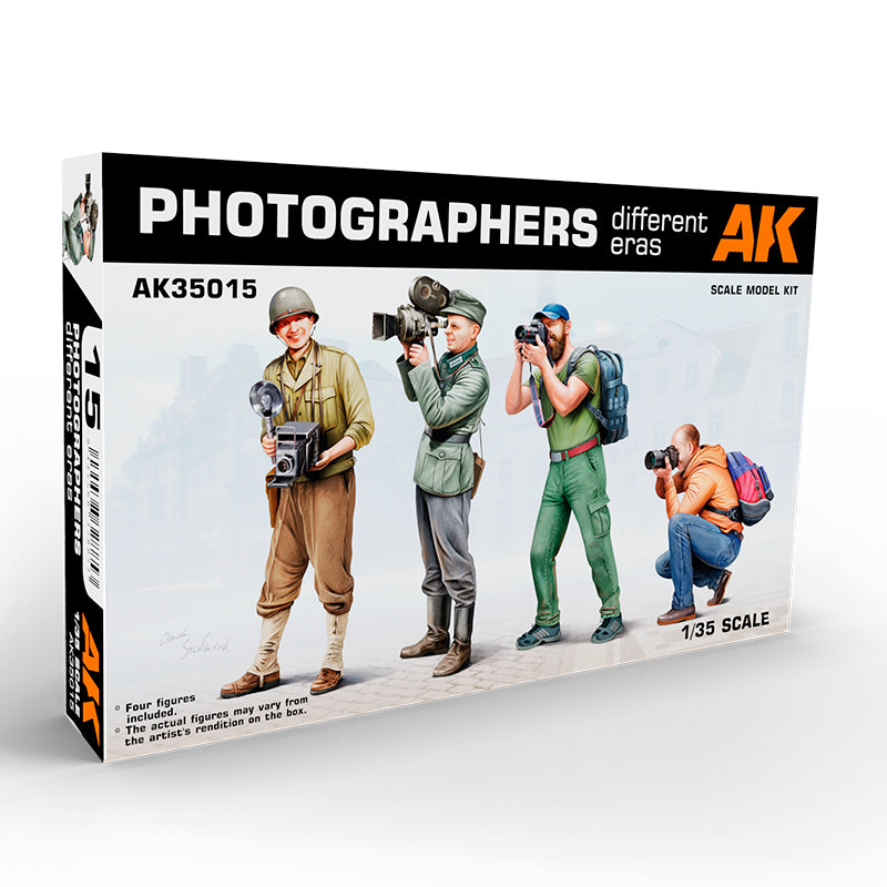 Photographers (Different Eras) 1:35