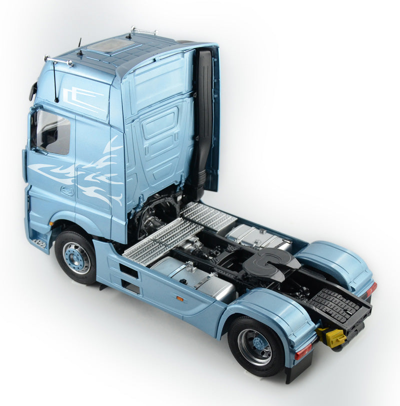 Mercedes Benz Actros MP4 Gigaspace 1:24