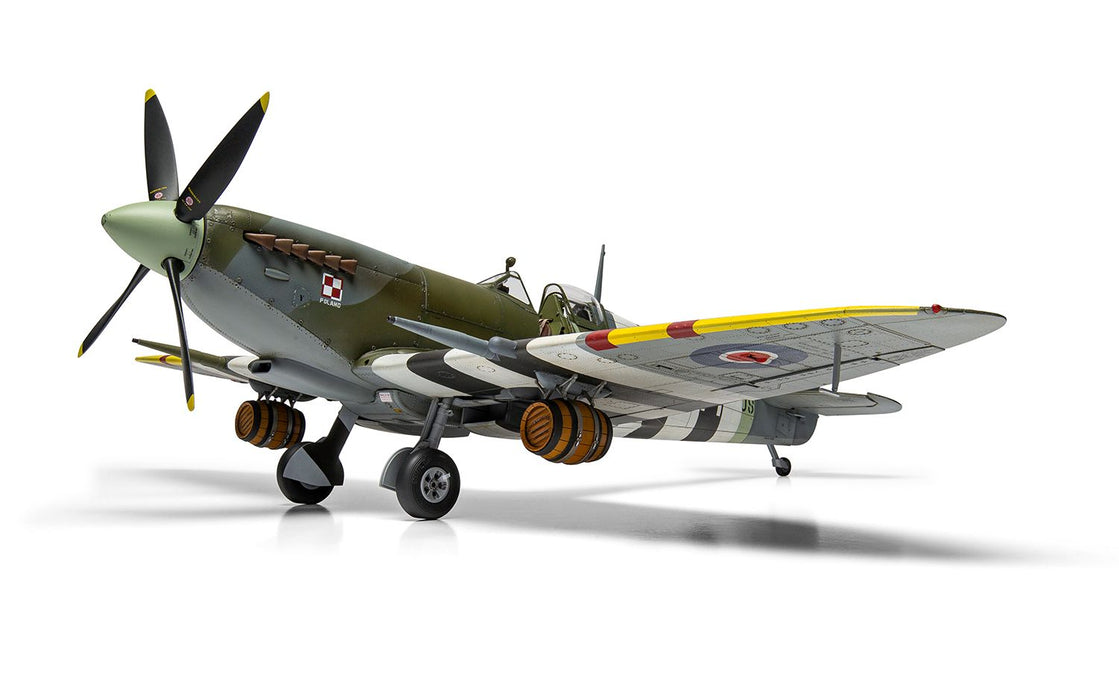 Airfix Supermarine Spitfire Mk.IXc - Flying Dray (1:24)