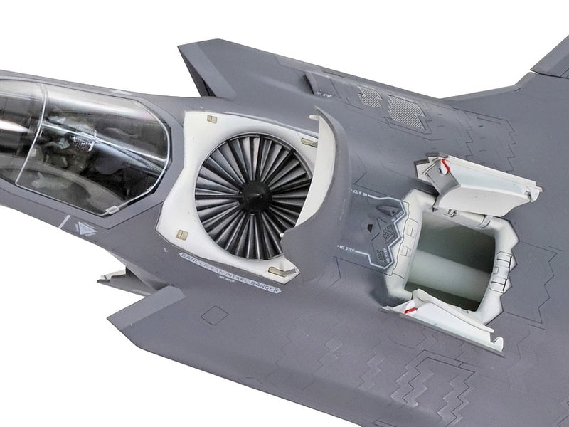 Lockheed Martin F-35 B Lightning II (1:72)