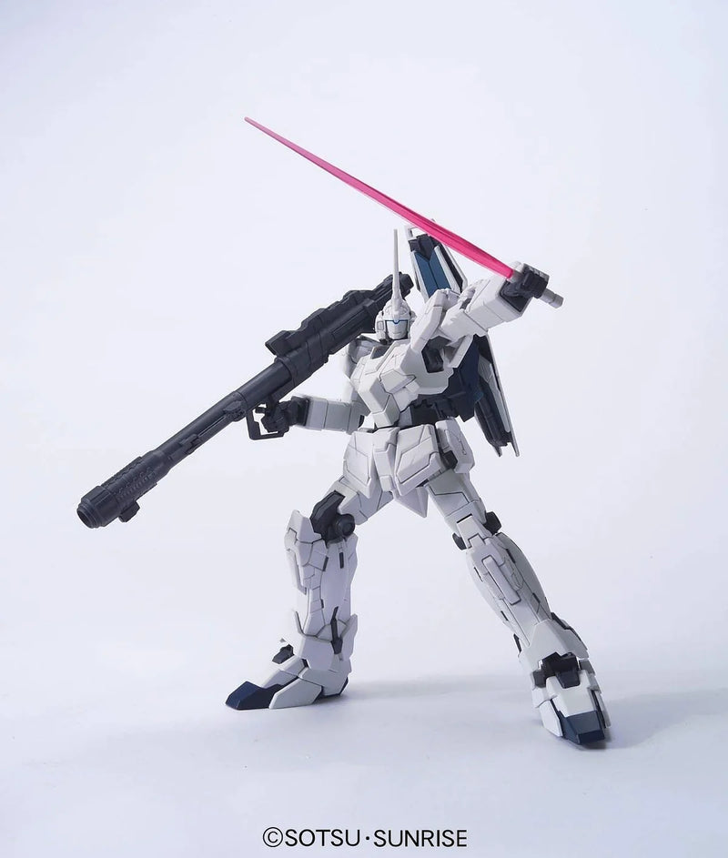 HGUC RX-0 Unicorn Gundam (Unicorn Mode)