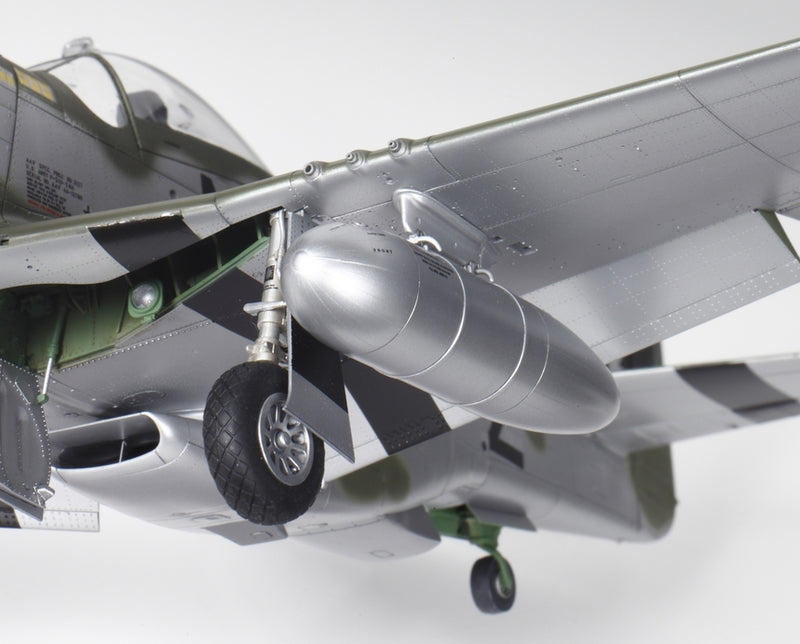 North American P-51D Mustang (1:32)