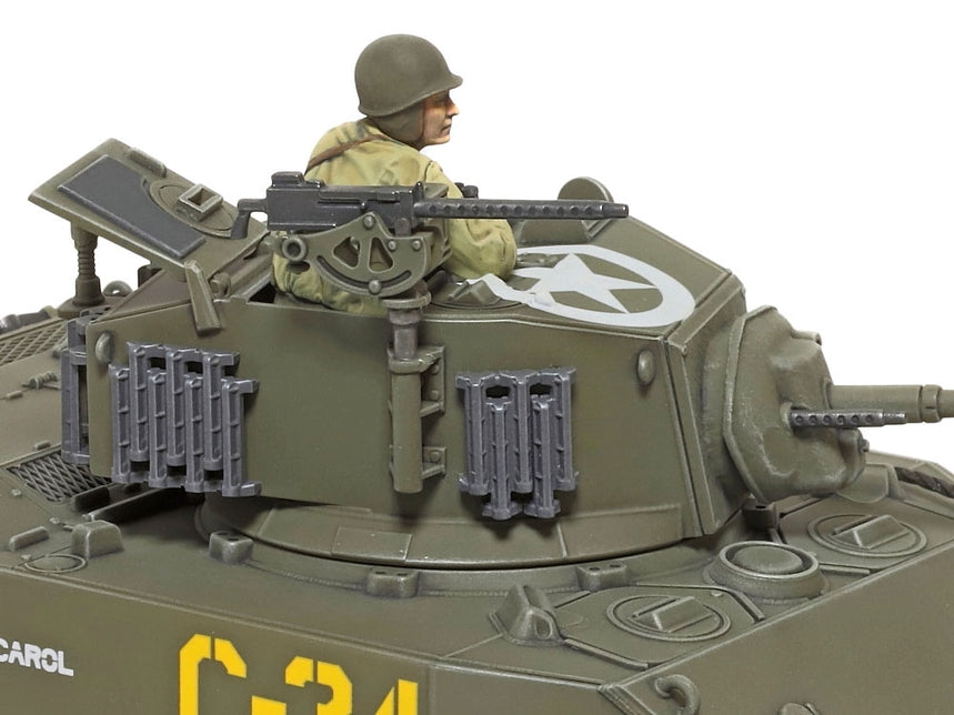 US Light Tank M5A1 Stuart (1:48)