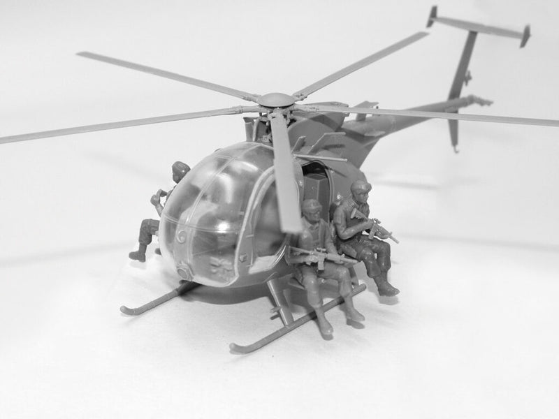 Delta Force Assault Team with MH-6J Helicopter (1:48)