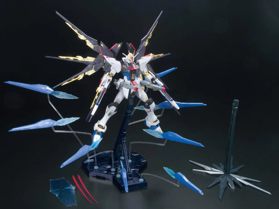 MG ZGMF-X20A Strike Freedom Gundam (Full Burst Mode)