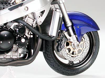 Suzuki GSX1300R Hayabusa 1:12