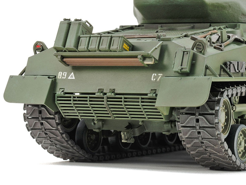 US Medium Tank M4A3E8 Sherman "Easy Eight" Korean War (1:35)