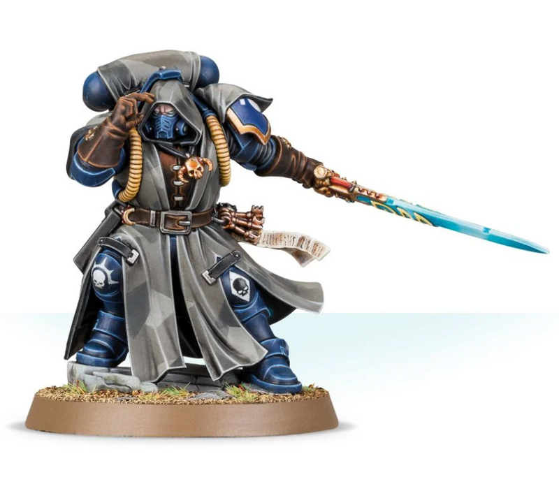 Primaris Librarian in Phobos Armour