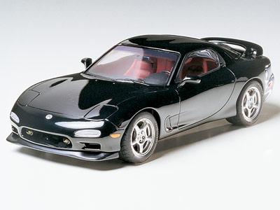 Mazda RX-7 R1 1:24 Contents
